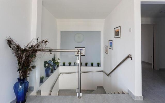 Sea Breeze Apartments - 3 Bedroom Apartment