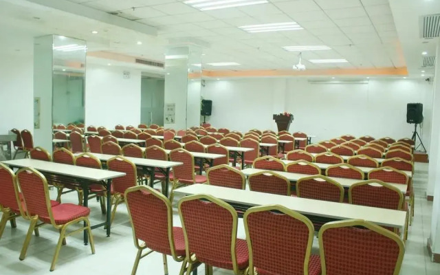 Zhuhai Creative Holiday Hotel