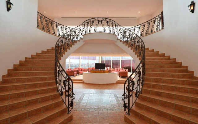 Lafontaine la Plage Resort