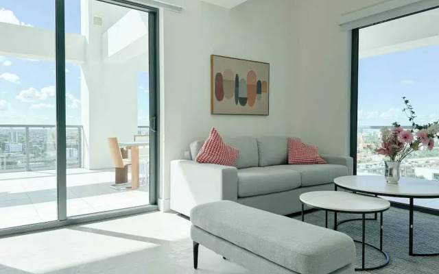 Luxury 3BR with Private Rooftop