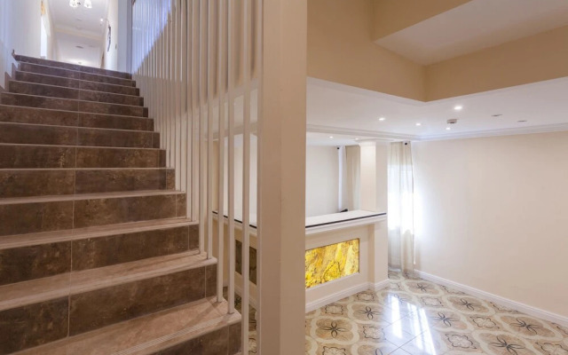 Democrat on Fontanka embankment 104 2 K