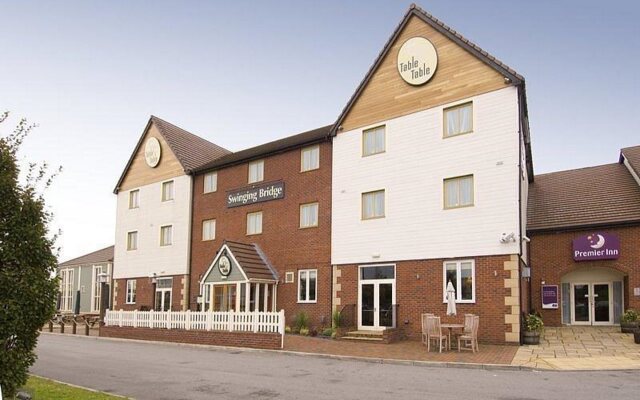 Premier Inn Manchester Trafford Centre North