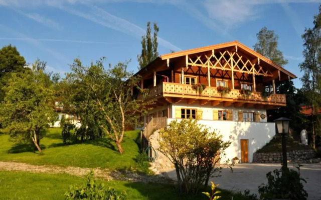 Chestnut in Chalet Bergerhoh