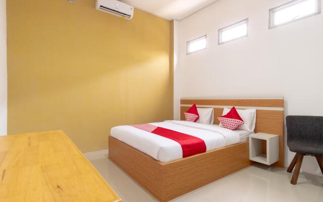 OYO 1400 Barat Residence Syariah