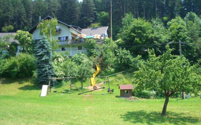 Gasthaus - Gästehaus Schusterbauer