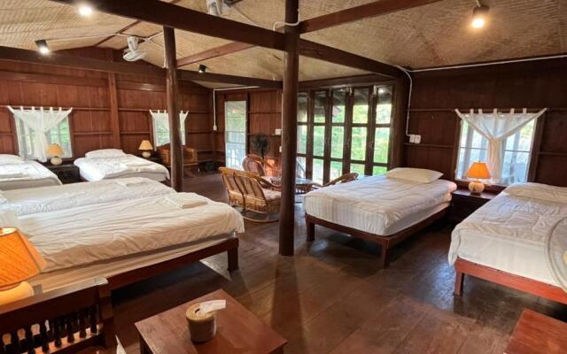 Brown House Chiangdao