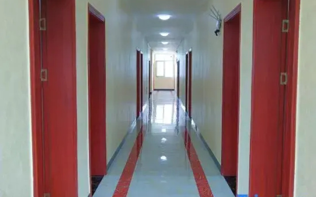 Zixing Futai Long Shanzhuang