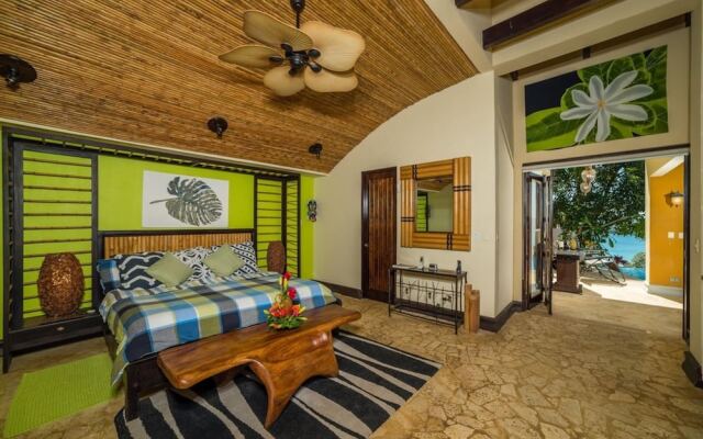 Villa Bougainvillea - Playa Flamingo - 3 Bedroom