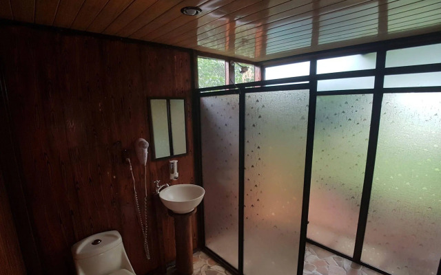 Heliconias Nature Lodge