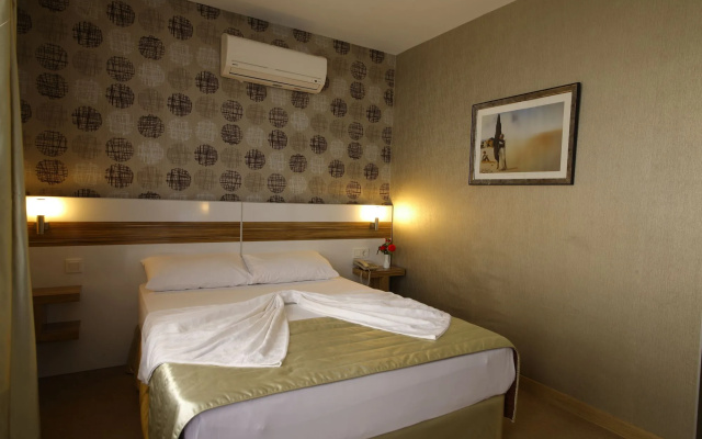 Acem Hotel