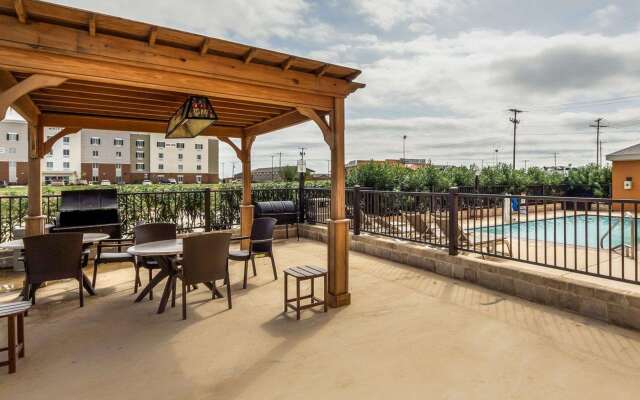 Comfort Suites Cotulla near I-35