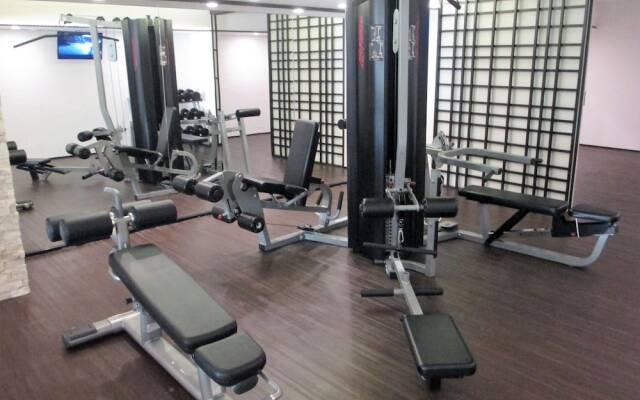 Aldea Thai Jr Suite by SunandSea