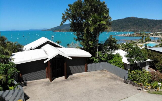 49 On Airlie - Airlie Beach