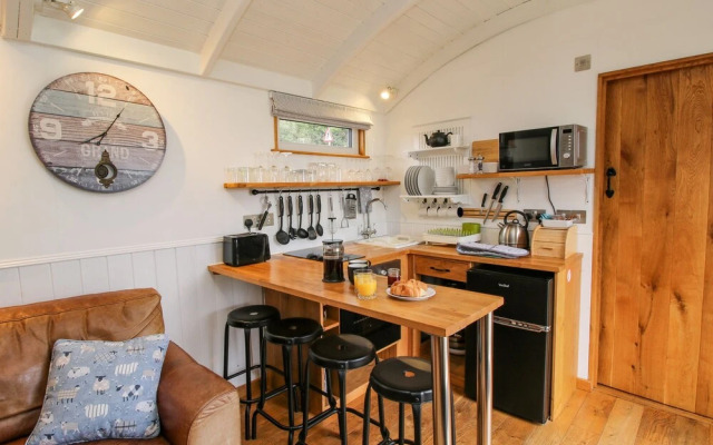 Shepherds Cabin at Titterstone