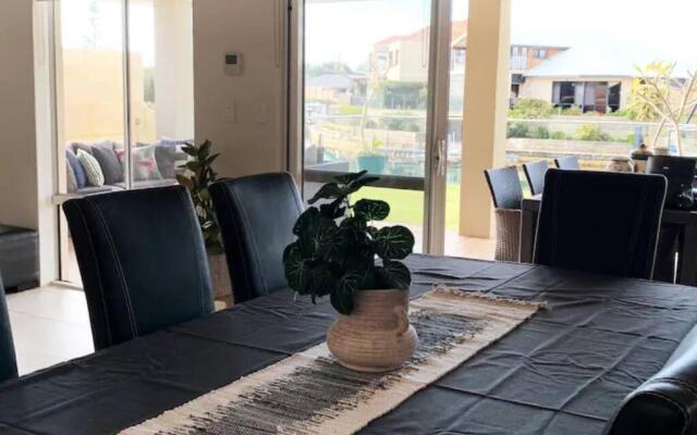 Sandpiper Island Tranquil Waterfront Views & Jetty