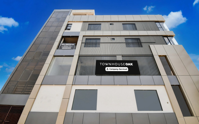 Super Townhouse Oak Ratanpur Panki