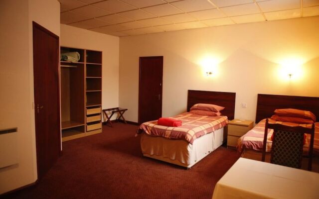 Riverside Hotel