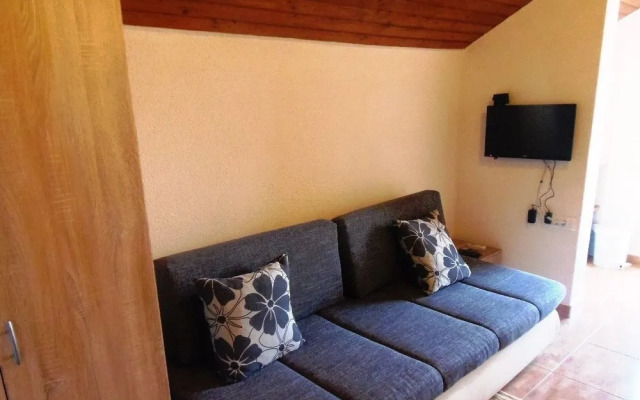 Guest house Brodarica