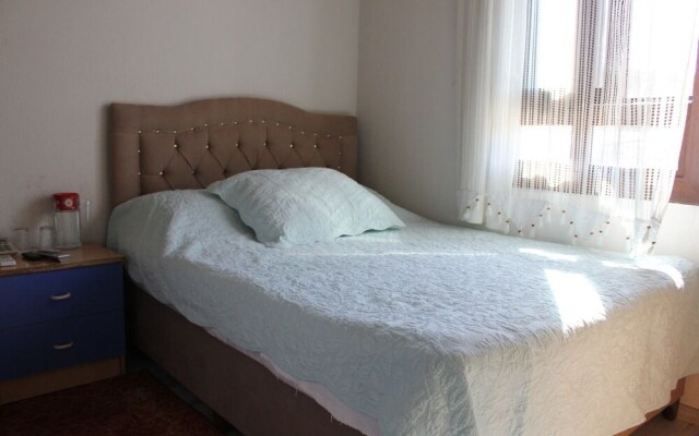 Urla Tarihi Han Otel