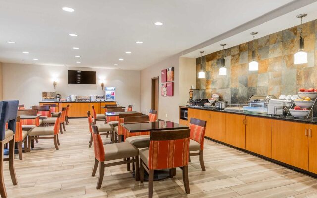 Comfort Suites Fairview Heights - St. Louis