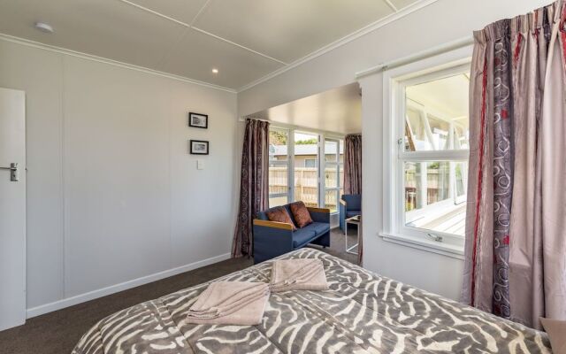 Waitangi Beach Unit B