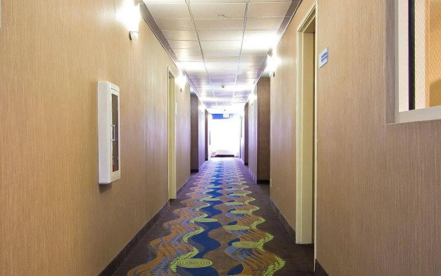 Holiday Inn Express Hotel & Suites Bastrop by IHG