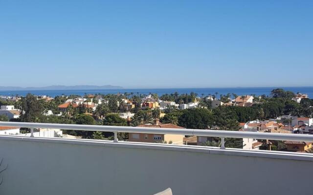 Ático 4 dormitorios cerca de la playa con gran terraza y 2 parkings