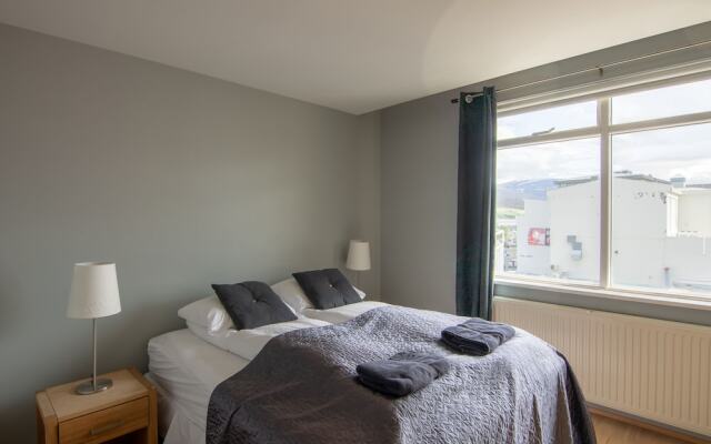 TOWN SQUARE Apartments