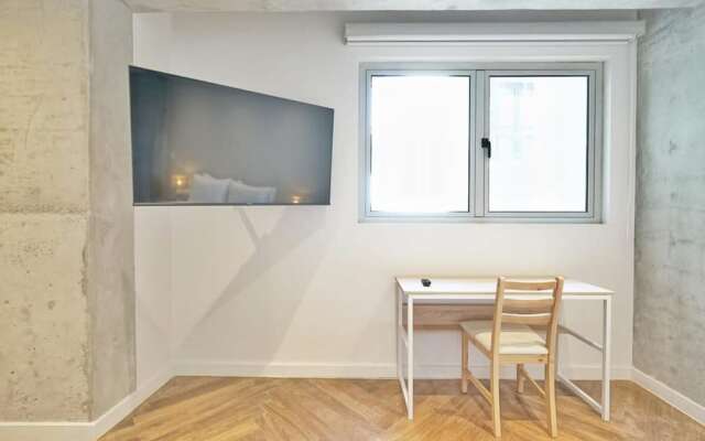 w Stylish 2BR in Plaza Herrera