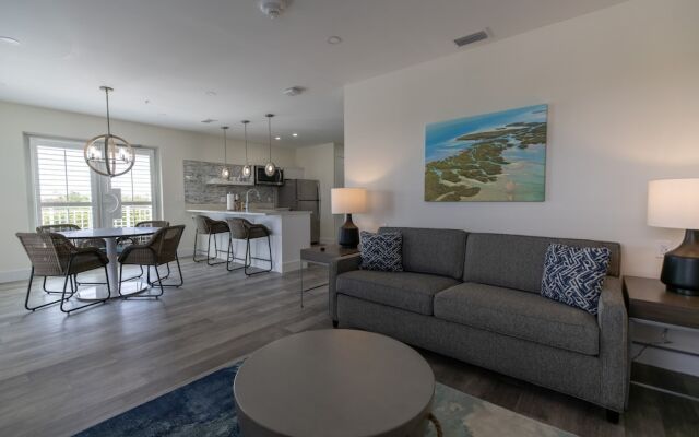 Sugarloaf Key Hotel at KOA Resort