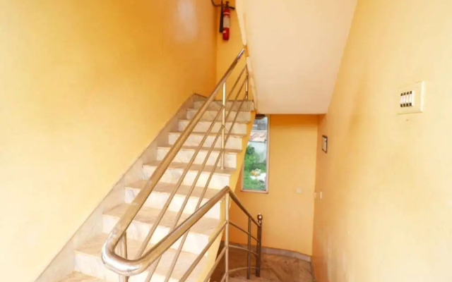 Green Villa by OYO Rooms