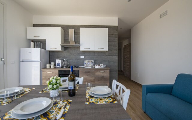 Topazio Apartment On Sea Shore