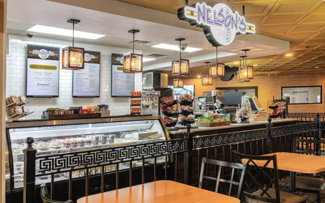 Par-A-Dice Hotel and Casino