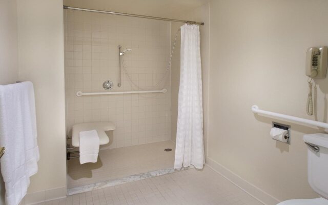 Embassy Suites Phoenix - North