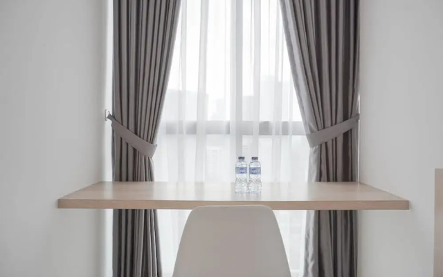 Comfort And Warm Studio At Ciputra World 2 Apartment – Guest Rooms – Jakarta