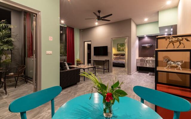 Hillside Lovina Studio