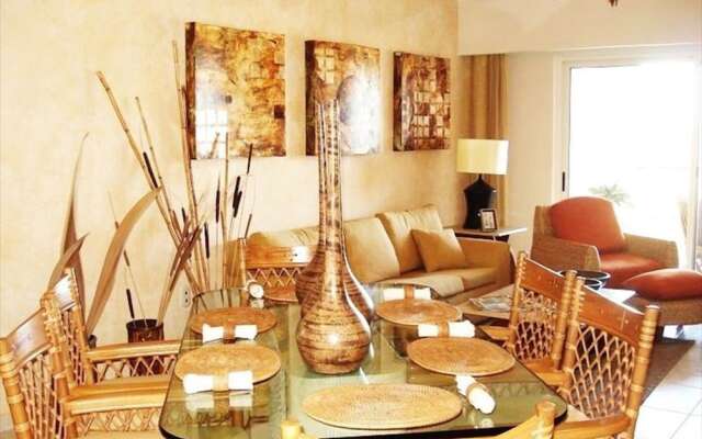Unlimited Luxury Villas - Gran Marina Condo