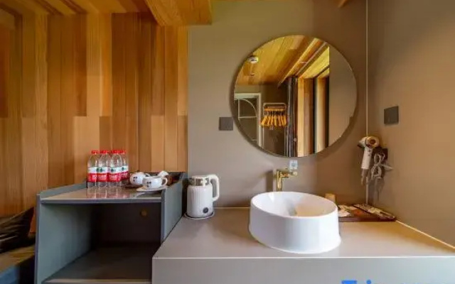 Hemu Youhe Mountain Lodge