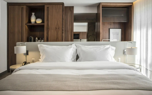 Nomaa Hotel