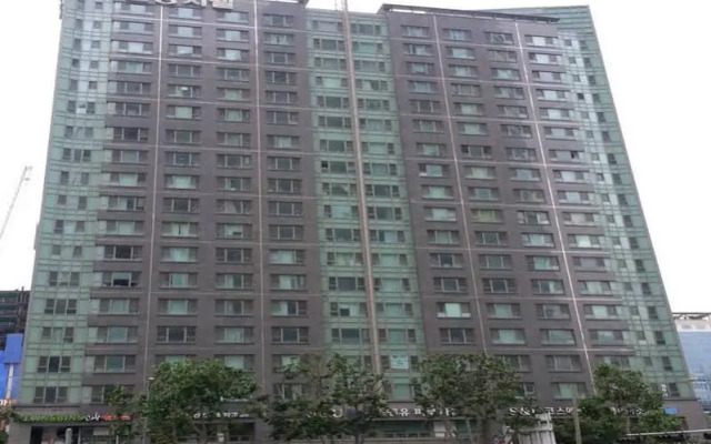 Ten-Q Global Residence 2