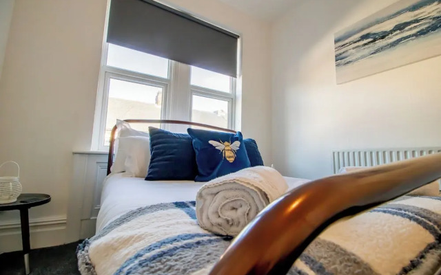 Stylish 3-bed Flat in South Shields
