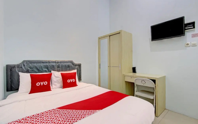 OYO 93095 New Puspa Residence