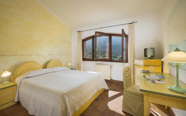 Myo Hotel Rocce Sarde