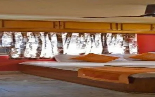 Room Maangta 111 @ Andheri East