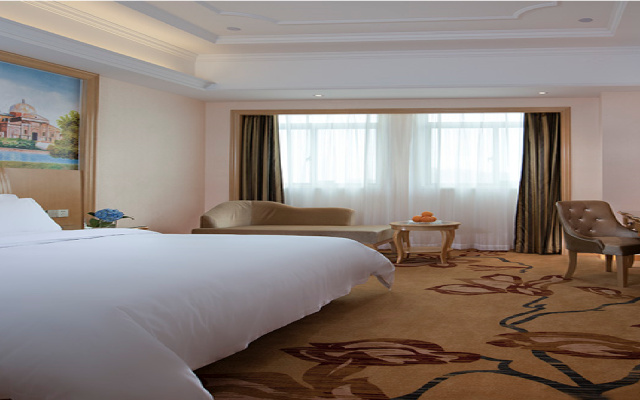 Vienna International Hotel Guangxi Fangchenggang Administration Center High Speed Railway Station – Guest Rooms – Fangchenggang