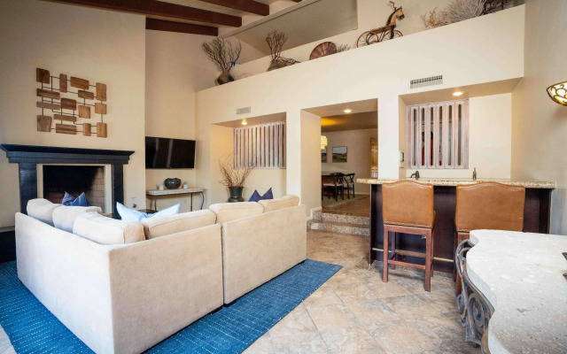 Scottsdale Plaza Resort
