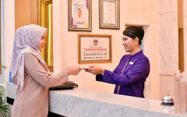 Daima Hotel Padang