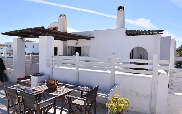 Cycladic Apartment