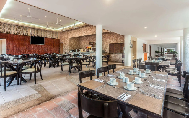 GHL Hotel Club El Puente
