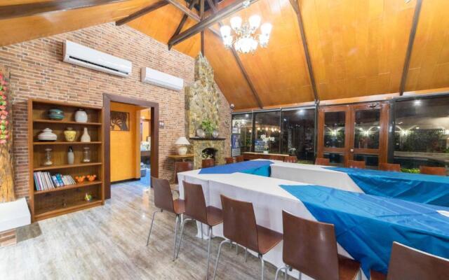 RedDoorz Plus @ Starhomes Olivianville